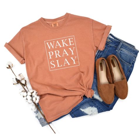 Bold Christian Church Shirt Wake Pray Slay, Slay The Day, Christian Shirts Designs, Staying Motivated, Christian Tshirt, Prayer Warrior, Christian Apparel, Business Idea, Jesus Loves You