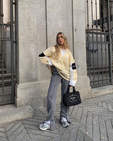 New Balance 992 Outfit, Balance Outfit, New Balance 992, New Balance Outfit, Outfit Chic, Europe Summer, Minimal Outfit, Inspiration Fashion, Winter 2022