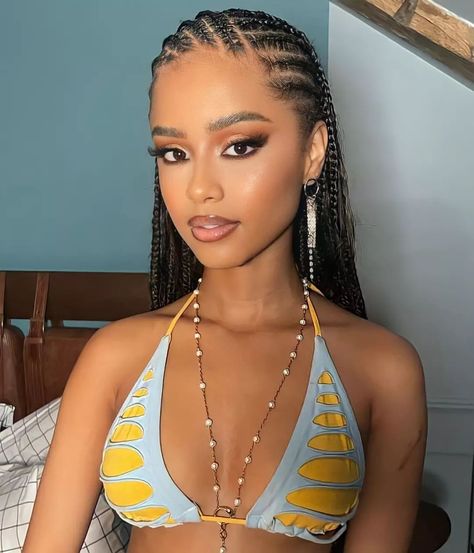 This makeup is absolutely wonderful. @tyla will release the remix of “Water” this Friday 17/11. | Instagram Goddess Braids Hairstyles, Braided Cornrow Hairstyles, Protective Hairstyles Braids, Pretty Braided Hairstyles, Hairdos For Curly Hair, Braid Designs, Natural Hair Styles Easy, Hair Braid, Neck Line