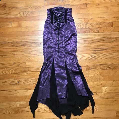 Vintage Lip Service Exit to Eden Gothic Victorian... - Depop Elissabat Cosplay, Purble Palace, Purple Witch Outfit, Purple Goth Outfits, Purple Goth Aesthetic, Lip Service Dress, Vintage Lip Service, Purple Clothes, Lip Service Clothing