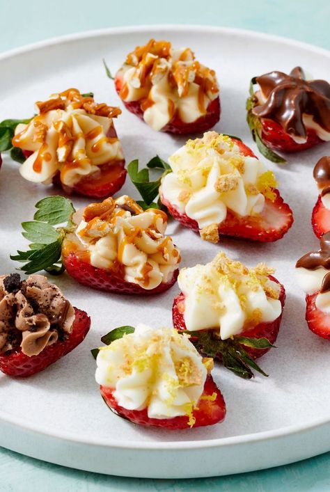 Fruit Hors D’oeuvres, Deviled Cheesecake Strawberries, Devilled Strawberries, Strawberry Deviled Eggs Cheesecake, Strawberry Deviled Eggs, Cheesecake Deviled Strawberries, Deviled Strawberry, Deviled Strawberries Recipe, Strawberry Appetizers