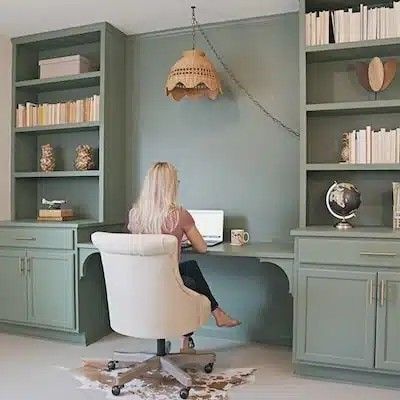 Loft Nook, Diy Built In Desk, Built In Desk And Shelves, Office Bookshelves, Office Built Ins, My Home Office, Diy Office, Installing Cabinets, Office Makeover