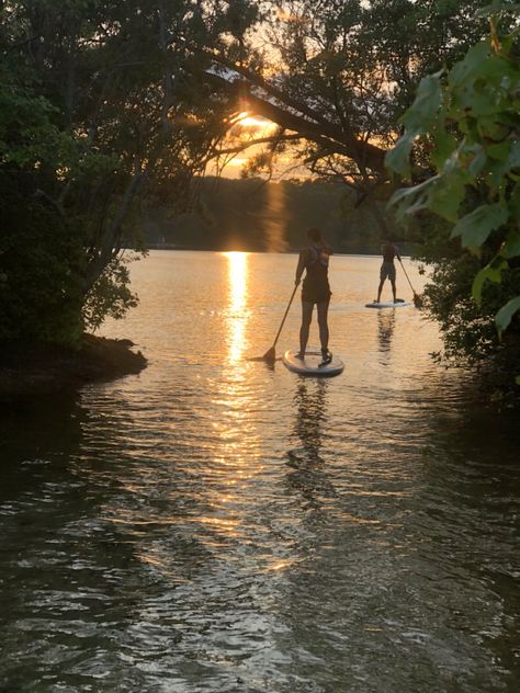 Summer Paddle Boarding, Aesthetic Paddle Boarding, Cape Cod Summer Aesthetic, Paddle Boarding Aesthetic, Knee Boarding, Summer Hobbies, Cape Cod Aesthetic, Outdoor Dates, Cape Cod Summer