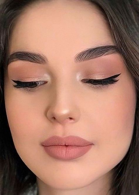 Nude Eye Makeup, Pakistani Makeup, Makeup Life Hacks, Mekap Mata, Chinese Woman, Faceless Men, Natural Everyday Makeup, Soft Makeup Looks, The Faceless