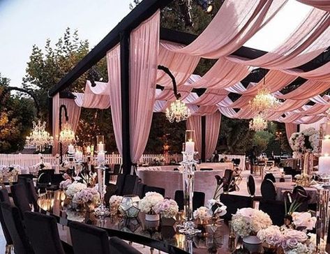 Wedding Canopy Outdoor, Outdoor Tent Wedding, Blush Wedding Decor, Vietnam Wedding, Pakistan Wedding, Wedding Lounge, Dream Wedding Decorations, Luxury Wedding Decor, Mandap Decor