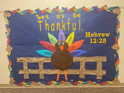 Thankful Scripture Happy Thanksgiving Bulletin Boards, Thanksgiving Church Bulletin Boards, Christian Thanksgiving Bulletin Boards, Thanksgiving Bulletin Boards Preschool, Jesus Bulletin Boards, Christian School Bulletin Boards, Thankful Scripture, Sunday School Classroom Decor, November Preschool