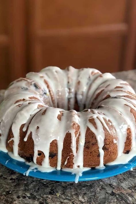 25 Box Cake Mix With Pudding Recipes  5 Glaze For Bundt Cake, Blueberry Bundt Cake Recipes, Pudding Cake Mix, Bunt Cake Recipe, Lemon Blueberry Bundt Cake, Blueberry Bundt, Box Cake Recipes, Boxed Cake Mixes Recipes, Lemon Icing