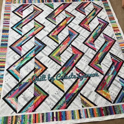 String Quilts Ideas Block Patterns, Quilt Layouts, Strip Quilt Patterns, Colchas Quilting, Strip Quilt, Ribbon Style, String Quilt, Quilting Designs Patterns, Scrappy Quilt Patterns