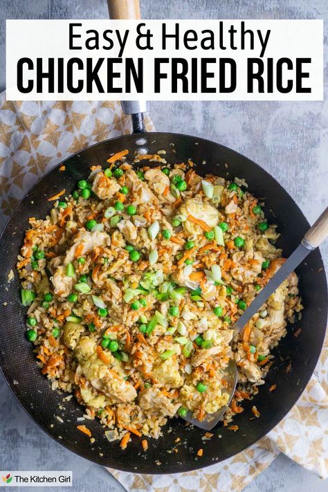 Chicken fried rice with Chinese wok spatula in wok. Title: Easy and healthy chicken fried rice. Low Carb Chicken Fried Rice, Chicken And Veggie Fried Rice, Asian Chicken Fried Rice, Easy Healthy Fried Rice, Healthier Fried Rice, Healthy Chicken Fried Rice Meal Prep, Chicken Fried Rice No Egg, Chicken Fried Rice Rotisserie, Whole 30 Fried Rice