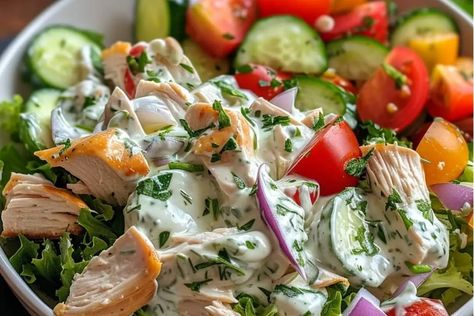 Tzatziki Chicken Salad Recipe, Taziki Chicken Salad, Tzatziki Chicken Salad, Tzatziki Chicken, Mediterranean Chicken, Recipe Dinner, Chicken Salad Recipes, Dinner Salads, Mediterranean Diet