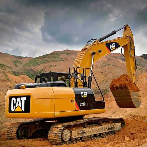 Çat 323D2L Truk Besar, Caterpillar Equipment, Cat Excavator, Heavy Construction Equipment, Excavator Parts, New Holland Tractor, Mining Equipment, Construction Work, Heavy Machinery