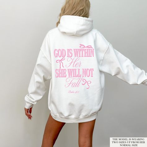 Adrette Outfits, Jesus Clothes, Christian Hoodies, Christian Sweatshirt, Fall Hoodies, Cute Preppy Outfits, Fashionista Clothes, Hoodie Material, Cute Sweatshirts