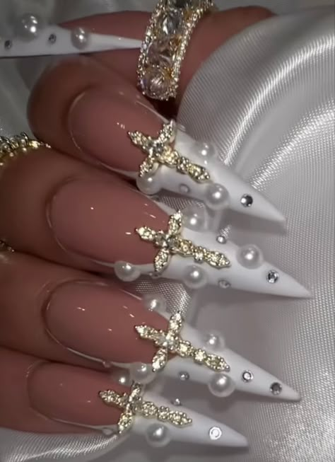 El Salvador Inspired Nails, Fall French Tip Nails, Fall French Tip, Valentines Nail Designs, Valentines Nail, Nail Acrylic, Nails Stiletto, Drip Nails, Acrylic Design