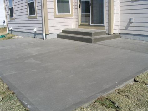 cement patio finishes | Atlantis Concrete and Construction LLC - Standard Concrete Plain Concrete Patio, Stair Finishes, Simple Concrete Patio, Patio Finishes, Cement Patio Ideas, Concrete Decks, Patio Step, Patio House Ideas, Poured Concrete Patio