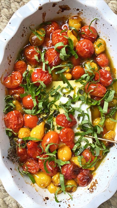 Baked Feta and Tomato Confit — Smart In The Kitchen Baked Feta Appetizer, Cherry Tomato Confit, Feta Appetizer, Tomato Confit, Confit Recipes, Recipe Tomato, Baked Feta, Baked Tomatoes, Tomato Pie