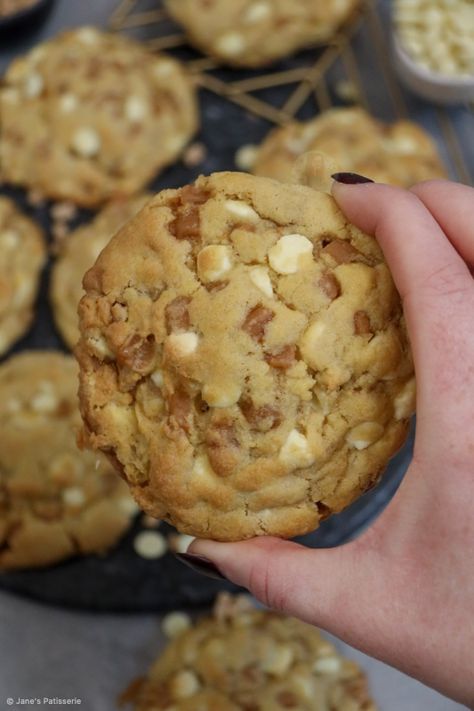 Softest Cookies, Chocolate Peanut Butter Oatmeal Cookies, Macadamia Nut Cookies Recipe, Peanut Butter White Chocolate, Chocolate Macadamia Nut Cookies, White Chocolate Macadamia Nut Cookies, White Chocolate Macadamia Nut, Macadamia Cookies, Sweet Bakes