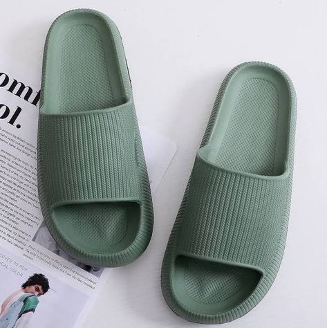 Completely worth the money. Perfect lounge or errands! Pillow Slippers, Cloud Slides, Cute Slides, Cloud Shoes, Cloud Cushion, Bahama Mama, Women Slides, Anti Chafing, Comfortable Slippers