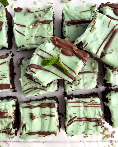 CHOCOLATE MINT PROTEIN BROWNIES (VEGAN) - Nutritionist Mom Protein Fudge, Cheese Brands, Dairy Free Cream Cheese, Protein Brownies, Dairy Free Yogurt, Brownie Ingredients, Vegan Protein Powder, Chocolate Mint, Green Food Coloring