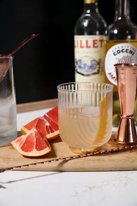 White Negroni, Negroni Cocktail, Italian Dinner Party, Easy Cocktail, London Dry Gin, Grapefruit Juice, Margarita Recipes, Dry Gin, Gin Cocktails