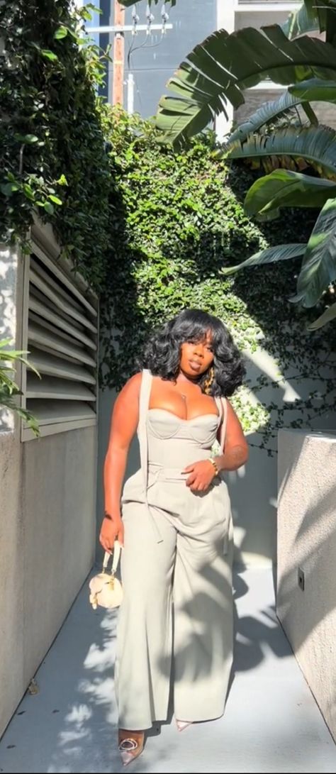 Winery Black Women, Brunch Outfits Black Women, Birthday Brunch Outfit, Brunch Fits, Italy Travel Outfit, Outfits Black Women, Brunch Outfits, Early 20s, Birthday Trip