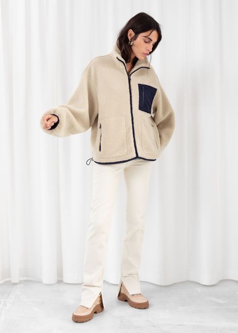 & Other Stories Relaxed Utility Fleece Jacket in Beige $149 Fleece Jacket Outfit, Straight Clothes, Jacket Beige, Beige Jacket, Hiking Fashion, Mode Inspo, Fashion Tips For Women, Fashion Story, Wool Blend Sweater