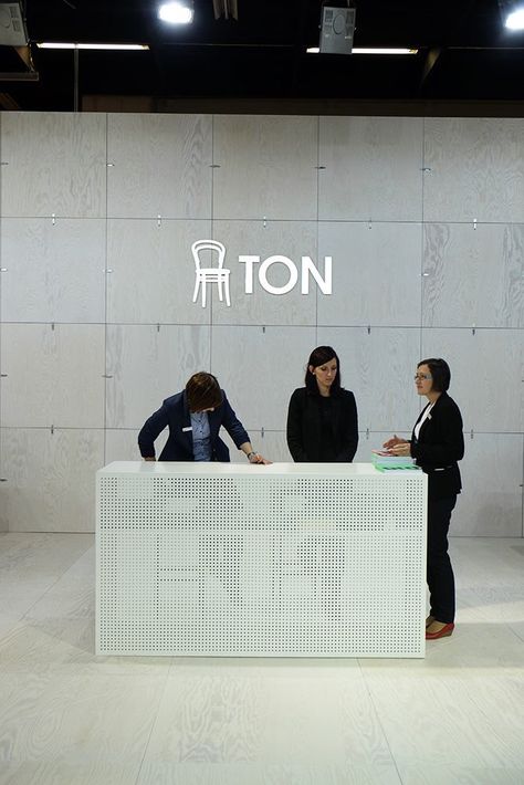 Ton's exhibition stand Ticket Office, Museum Tickets, Reception Counter, Kiosk Design, Counter Design, Reception Design, Pierre Jeanneret, Exhibition Display, Exhibition Booth