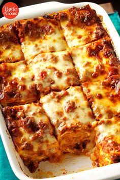 Make Ahead Lasagna, Baked Lasagna, Easy Lasagna Recipe, Homemade Lasagna, Potluck Recipes, Make Ahead Meals, Lasagna Recipe, Italian Dishes, Freezer Meals