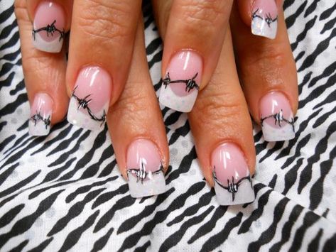 Barbwire Wyoming Nails, Western French Tip Nails, Country Style Nails, Nails Brown Design, Western Nails Acrylic, Cowgirl Nails Westerns, Short Western Nails, Western Nail Designs, Country Girl Nails