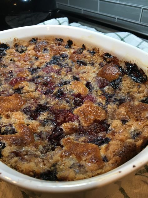 Mixed Berry Recipes, Mixed Berry Cobbler, Berry Cobbler Recipes, Yellow Farmhouse, Crescent Recipes, Berry Cobbler, My Yellow, Refrigerated Pie Crust, Southern Cuisine