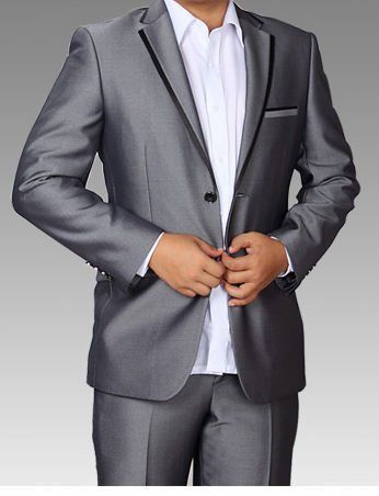 silver suit for the groom <3 Silver Coat Outfit, Coat Outfit Men, Party Wear Blazers, Mens Tux, Prom Outfits For Guys, Rustic Bridesmaid Dresses, Rustic Bridesmaids, Grey Suit Men, Suits Men