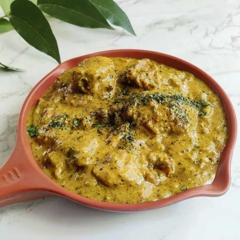 Methi Malai Chicken, Methi Chicken Recipe Indian, Methi Chicken Recipe, Methi Chicken, Fenugreek Tea, Chicken Malai, Malai Chicken, Chicken For Dinner, Cream Gravy