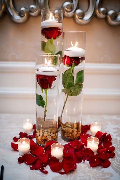 Valentines Day Wedding Centerpieces, Red And Blush Wedding Centerpieces, Red And Gold Centerpieces Birthday, Red And Gold Table Centerpieces, Red And Gold Engagement Party Ideas, Red Rose Engagement Party, Romantic Party Ideas, Ruby Anniversary Party Ideas Decoration, Red Centerpieces For Party