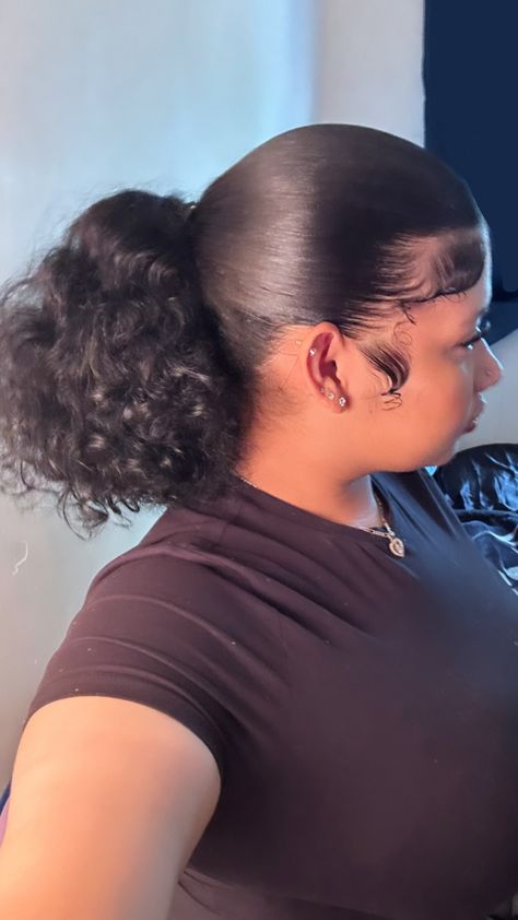 Naturally Curly Ponytail Hairstyles, Sleek Ponytail With Edges, Naturally Curly Ponytail, Ponytail With Edges, Curly Ponytail Natural Hair, Natural Curly Ponytail, Curly Ponytail Hairstyles, Ponytail Natural Hair, Curly Hair Ponytail