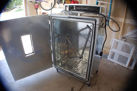 DIY, big powder coat oven! Diy Powder Coating Oven, Powder Coating Diy, Spray Foam Insulation Metal Building, Powder Coating Oven, Oven Diy, Welding Jobs, Metal Welding, Homemade Tools, Garage Workshop