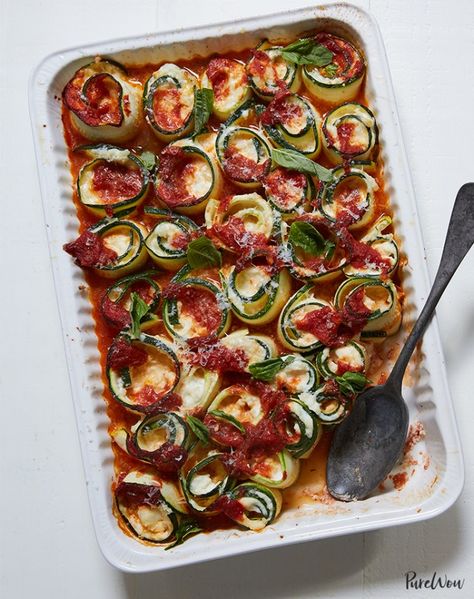 Baked Zucchini ‘Ziti’ Spirals with Mozzarella Aip Zucchini, Healing Autoimmune, Beet Sauce, Zucchini Beef, Aip Dinner, Aip Meals, Low Calorie Pasta, Pasta Calories, Aip Breakfast