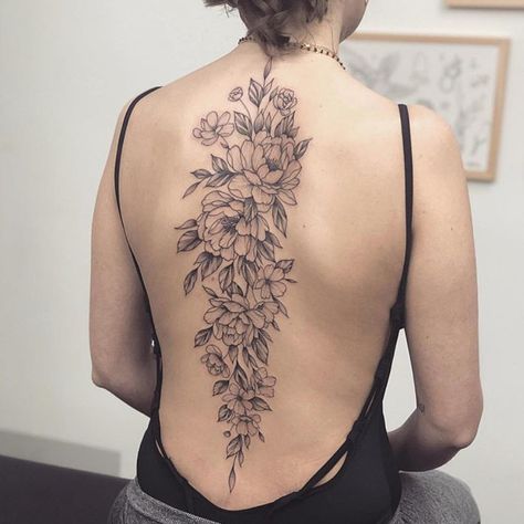 Back Tattoo Women Upper, Serotonin Tattoo, Floral Back Tattoos, Unusual Tattoo, Peony Tattoo, Ribbon Tattoos, Muster Tattoos, Tattoo Ideas For Women, Peonies Tattoo