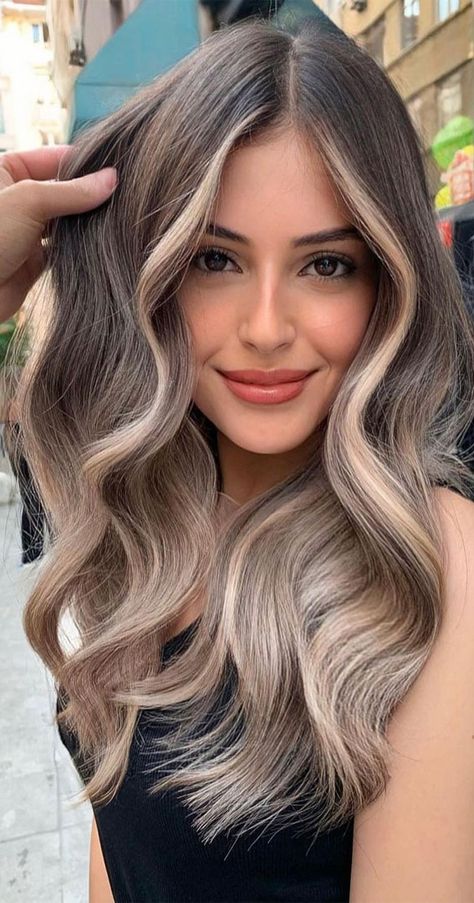 Balayage Brunette To Blonde, Brown Hair With Blonde Balayage, Balayage Long Hair, Tan Skin Blonde Hair, Ombre Hair Blonde, Brunette Hair With Highlights, Brown Hair With Blonde Highlights, Brown Hair Balayage, Balayage Hair Blonde