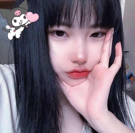 Ulzzang Girl, Korean Girl, Pretty People, Black Hair, I Hope, Make Up, My Saves, Tumblr, Makeup