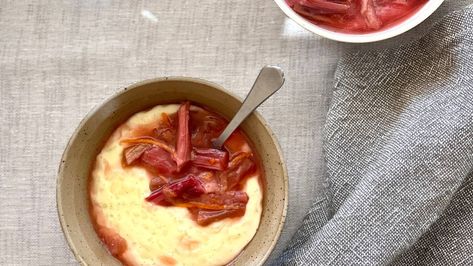 Perfect rice pudding with baked rhubarb and orange compote - NZ Herald Baked Rhubarb, Orange Compote, Brown Rice Porridge, Baked Rice Pudding, Rice Pudding Recipes, Rhubarb Compote, Cooking Breakfast, Green Cardamom, Perfect Rice