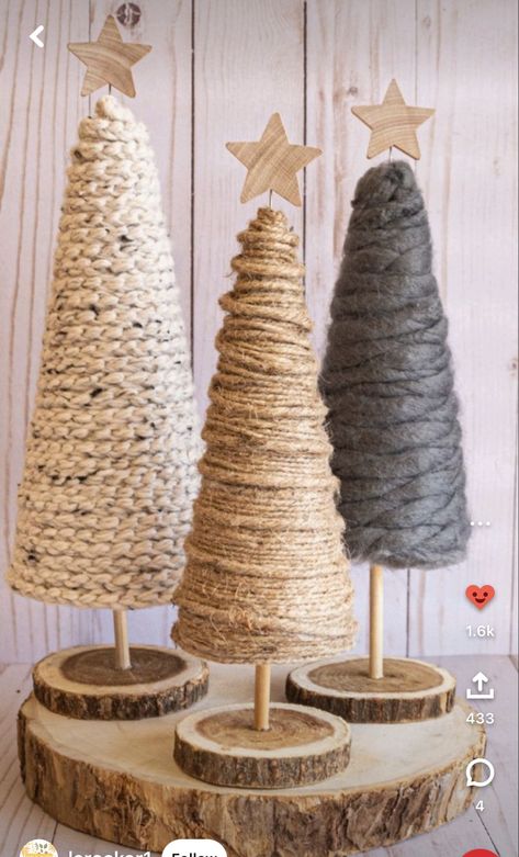 Bloxburg Kitchen, Pencil Christmas Tree, Christmas Tree Crafts, Small Christmas Trees, Rustic Christmas Tree, Minimalist Christmas, Remodel Kitchen, Holiday Crafts Christmas, Christmas Craft Ideas