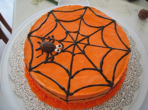 Torta Halloween con Telaraña Halloween Party Decor, Holidays Halloween, Halloween Party, Party Decorations, Pastel, Halloween