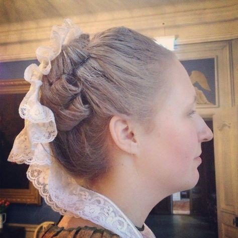 1760s Hairstyles, Georgian Hairstyles, Colonial Hairstyles, Historic Hairstyles, Rococo Hairstyles, 1700s Hair, 18th Century Hairstyles, Powdered Wig, 18th Century Hair