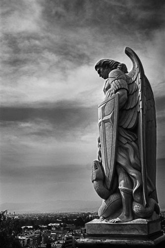 St. Michael the Archangel defend us in battle. Martin de la Torre, sent in this photo of St. Michael at the Basilica of Our Lady of Guadalupe in Mexico City. Archangel Michael Tattoo, Cemetery Angels, Angel Statue, Angel Warrior, San Michele, Angels Among Us, Angel Statues, Our Lady Of Guadalupe, Lady Of Guadalupe