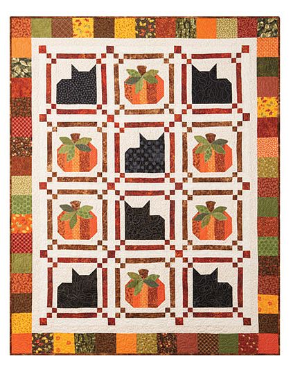 Enjoy This Delightful Throw Quilt Every Fall - Quilting Digest Fall Quilts Patterns, Fall Quilts Autumn, Fall Wall Hanging, Pumpkin Quilt, Quilt Animals, Autumn Patchwork, Fall Blocks, Halloween Quilt Patterns, Cat Quilt Patterns