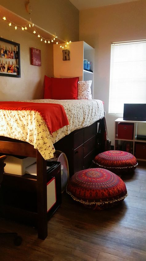 My awesome red dorm at the University of Arizona! Red Dorm Aesthetic, College Dorm Room Ideas Red, Dorm Furniture Ideas, Red Dorm Room Aesthetic, Red Dorm Room Ideas, Red Dorm Room, Alabama Room, Hostel Decor, Red Dorm