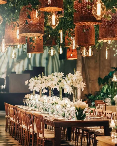 Filipino Themed Wedding, Pinoy Wedding, Modern Filipiniana Wedding, Tropical Wedding Venue, Filipiniana Wedding Theme, Brunch Restaurant, Filipiniana Wedding, Philippine Wedding, Filipino Wedding