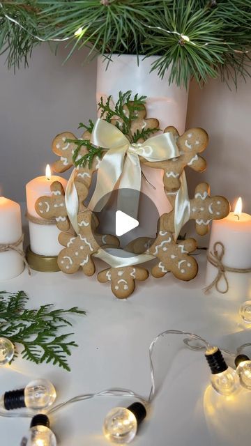 Diy Gingerbread, Gingerbread Wreath, Gingerbread Diy, Instagram Diy, Sweet Gifts, Gin, Gingerbread, Christmas Decorations, Christmas