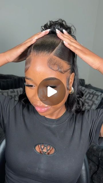 HOUSTON PONYTAILS/ HOUSTON QUICKWEAVES on Instagram: "1 2 3 4 5 6 7 🍽️ 😋😍😍   Style: Y2k Half Up Half Down w/ Flipped ends 👏🏾   HOUSTON theres 2 more days to book for this month before I head to ✈️ NEW YORK . To all my NY BABES I will be in town from the 22nd until Sept 3rd 🙌🏾💕   Click “BOOK NOW” on my profile to reserve your experience now 💅🏾🫶🏾   @themeanlayexperience  @themeanlayexperience  @themeanlayexperience   Questions & or inquiries email 📧 meanlayco.96@gmail.com   #houstonhairstylists #houstonponytails #houstonponytail #ponytailtutorial #middlepartponytail #houstonquickweaves" Half Up Half Down Ponytail, Flipped Ends, Ponytail Tutorial, 2 More Days, Middle Parts, 15th Birthday, I ❤ Ny, Half Up Half Down, Ponytail Hairstyles