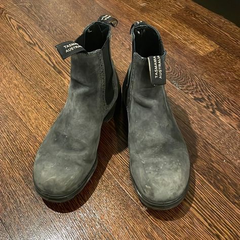 #1630 blundstone rustic black high top boots Style Blundstones, Blundstone Rustic Black, Blundstone Shoes, High Top Boots, Black High Tops, High Top, High Tops, Boots, Black