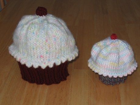 This one actually has the instructions with it. Knit Cupcake, Baby Hat Knitting Patterns Free, Cupcake Hats, Kids Knitting Patterns, Baby Hat Knitting Pattern, Kids Knitting, Novelty Hats, Yarn Hats, Baby Hat Patterns